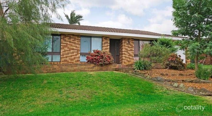 4 Turquoise Pl, Eagle Vale, NSW 2558