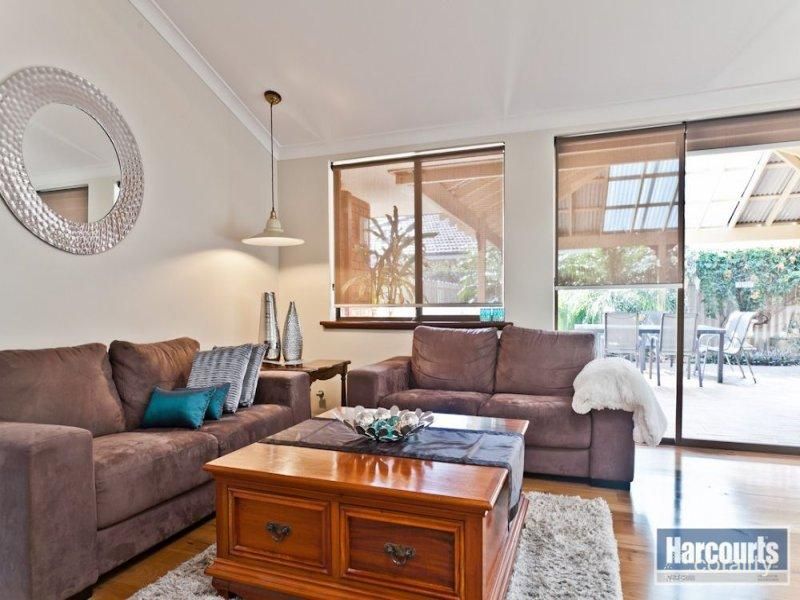 18 Chesters Way, Winthrop, WA 6150