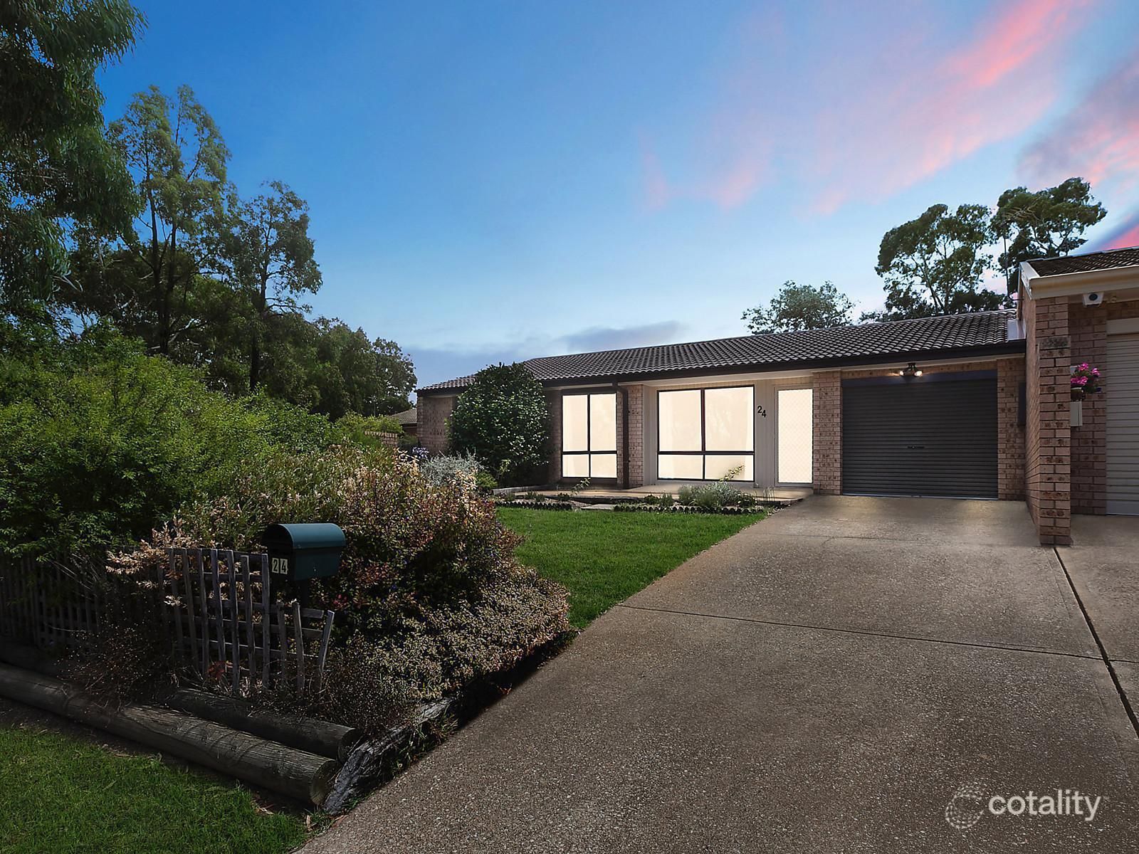 24/10 Ashby Cct, Kambah, ACT 2902