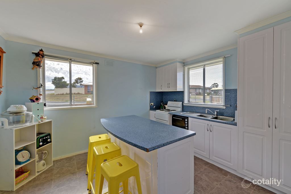 64 Fisher Dr, Herdsmans Cove, TAS 7030
