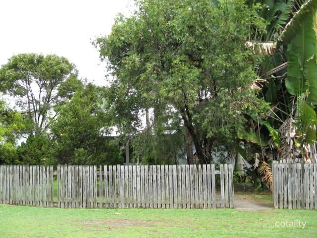 61 Range Rd, Sarina, QLD 4737