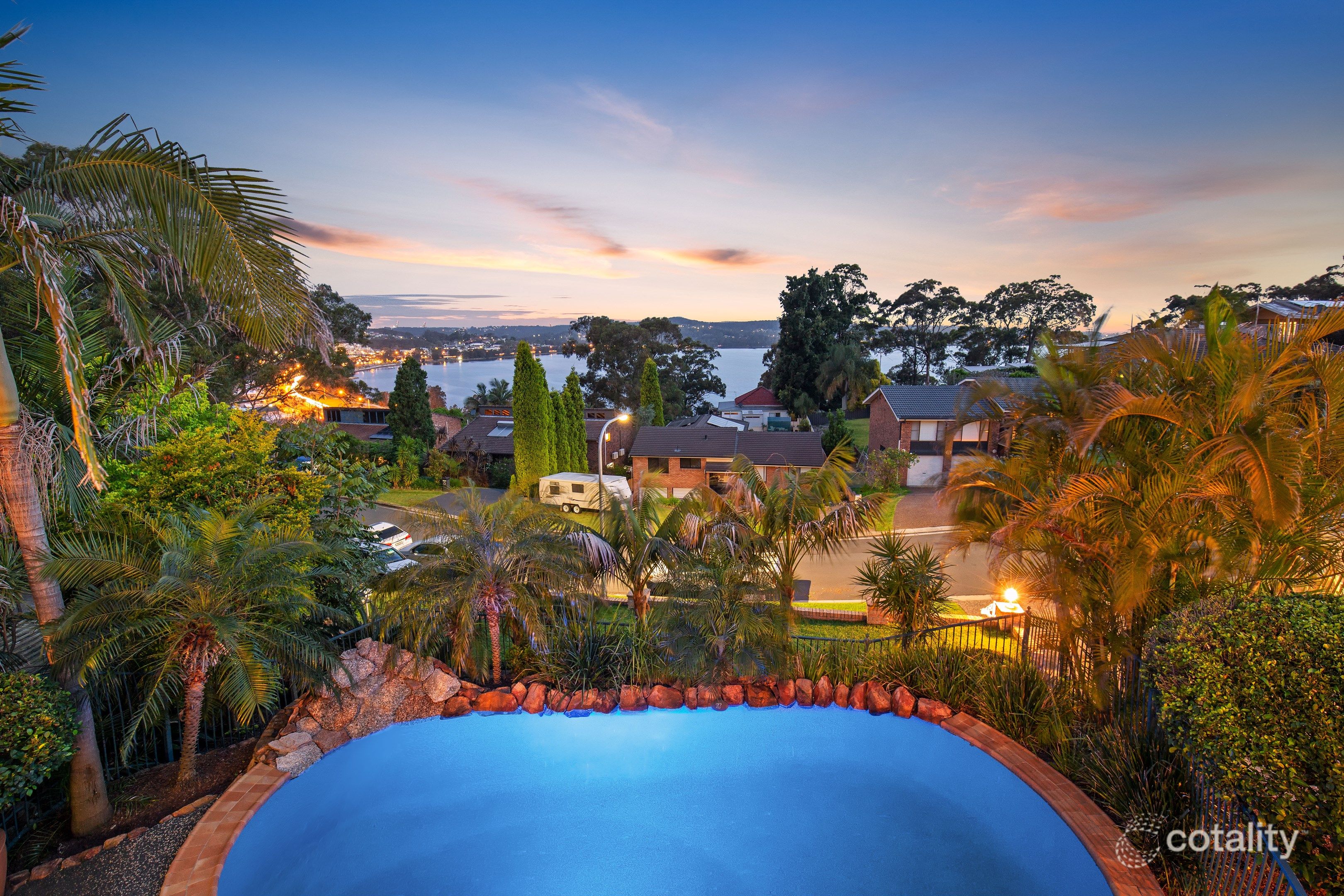 7 Hibiscus Cl, Speers Point, NSW 2284