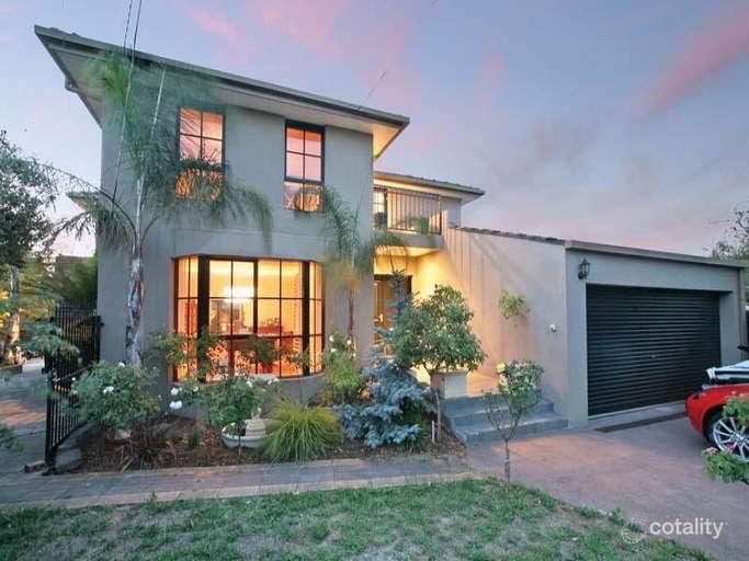 4 Sanicki Ct, Bentleigh East, VIC 3165