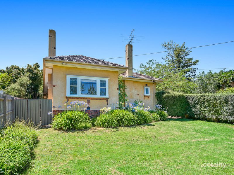 16 Charlton Rd, Eaglemont, VIC 3084