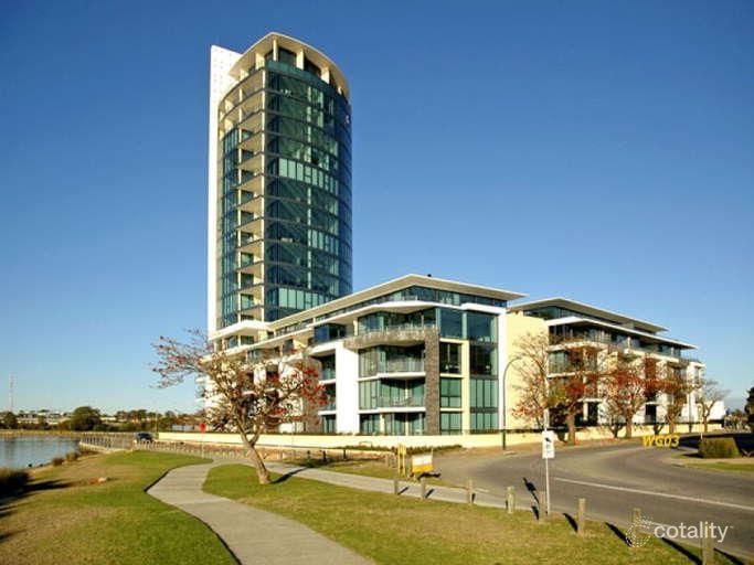 W3/70-72 Canning Beach Rd, Applecross, WA 6153
