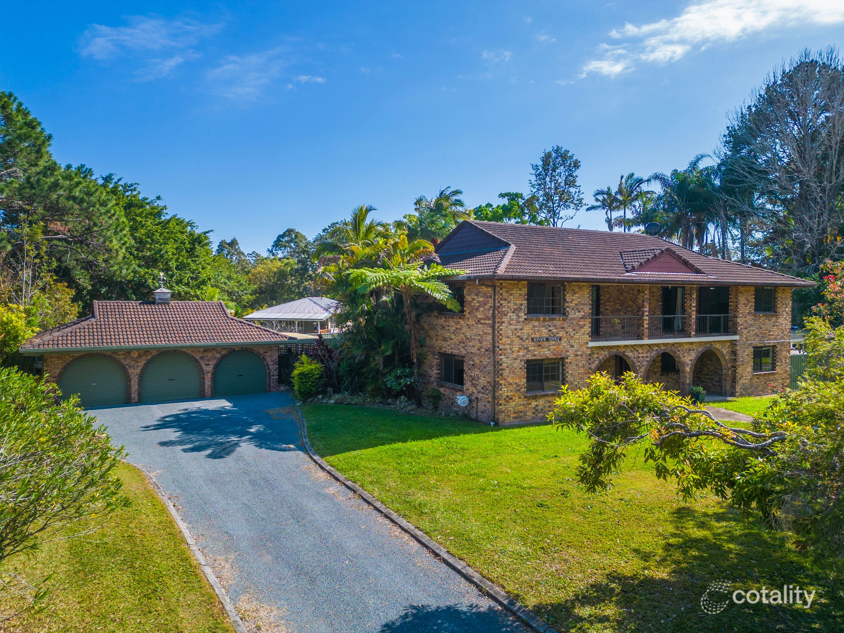 19 Tierney Dr, Currumbin Waters, QLD 4223