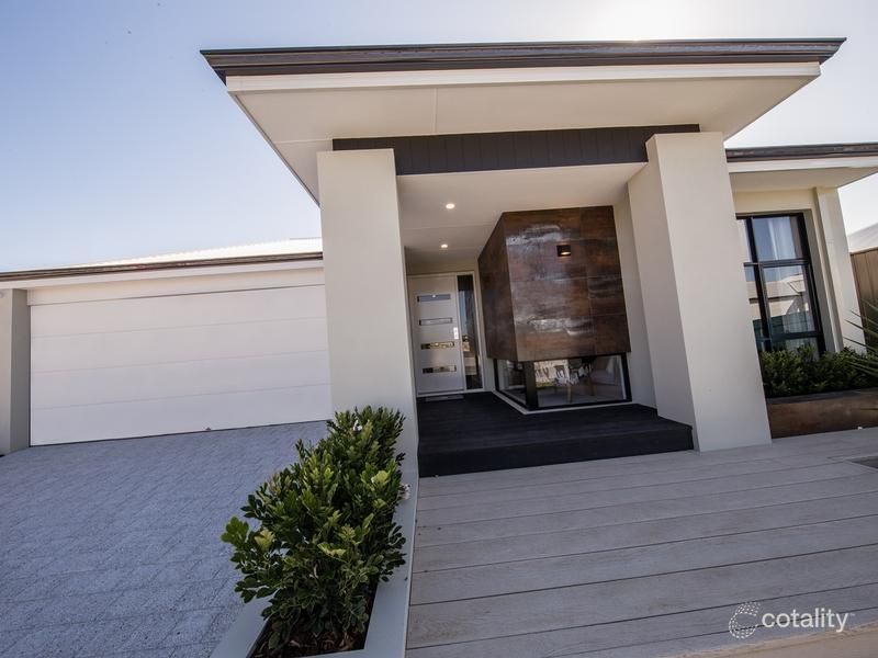 11 Azure Way, Dayton, WA 6055