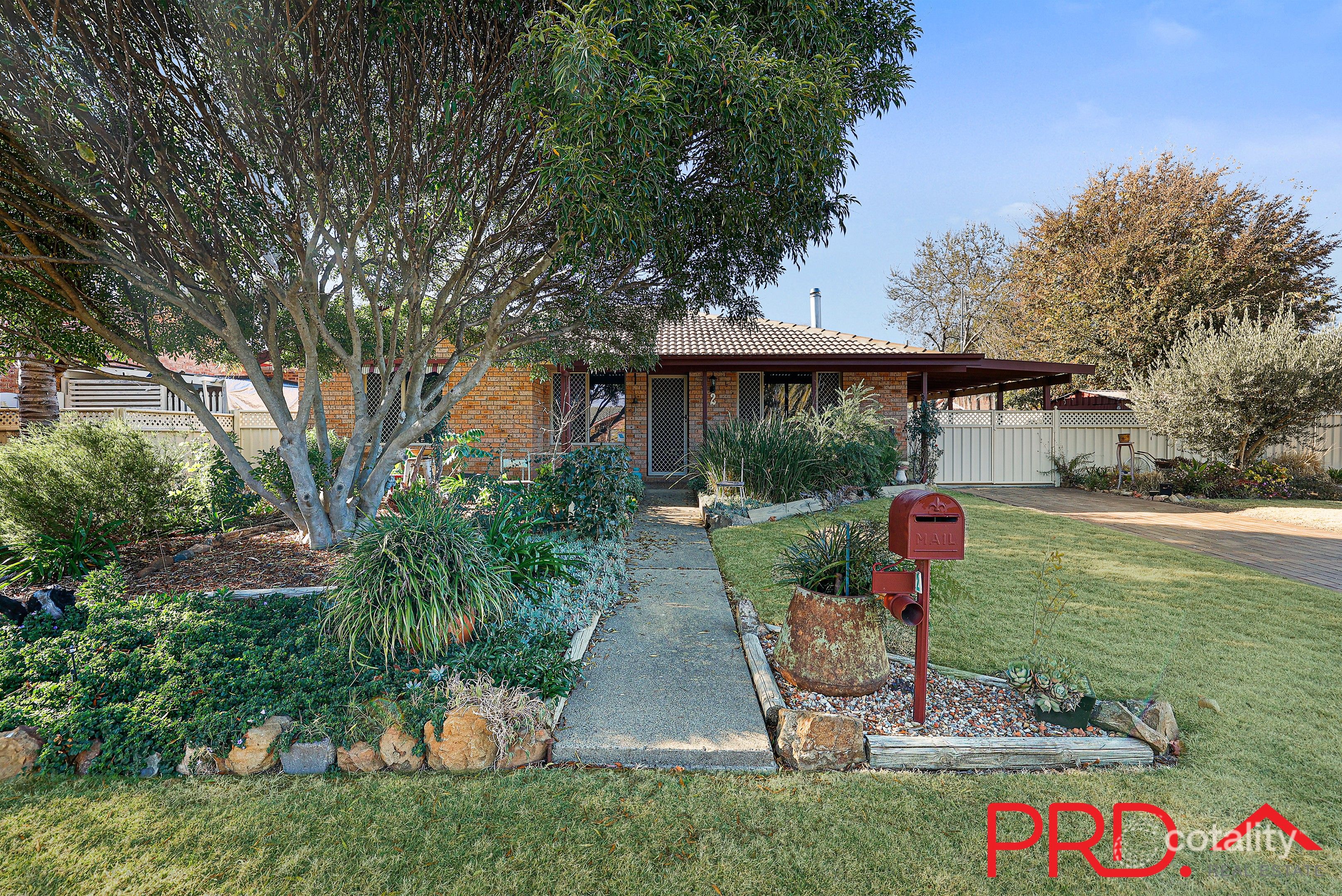 2 Hamilton Ct, West Tamworth, NSW 2340