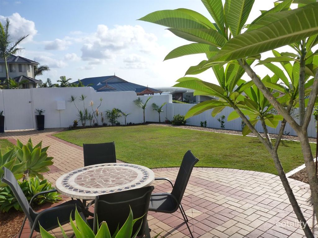 34 Sir Charles Holm Dr, Ormeau Hills, QLD 4208