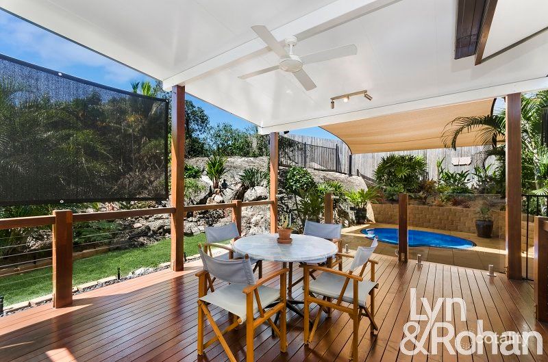 27 Bishop St, Belgian Gardens, QLD 4810