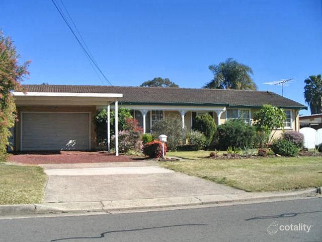 6 Lucas Ave, Moorebank, NSW 2170