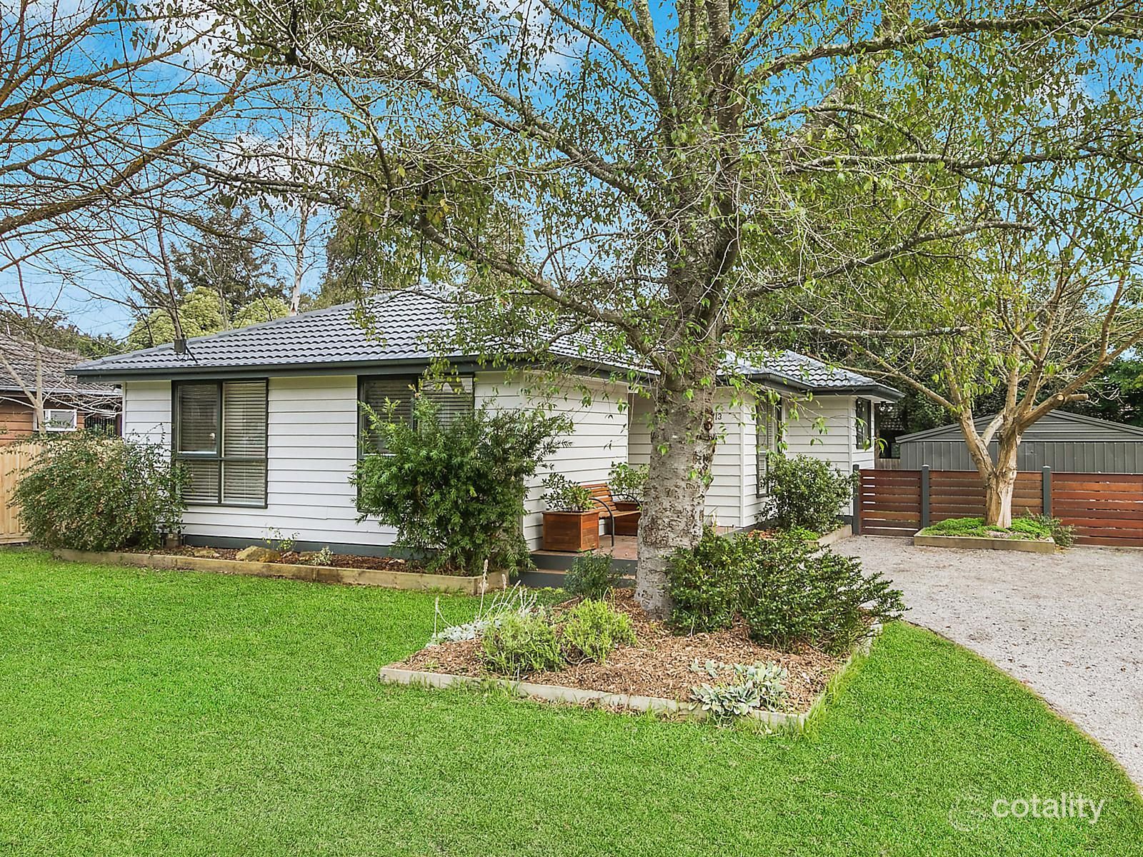13 Koala Ave, Badger Creek, VIC 3777