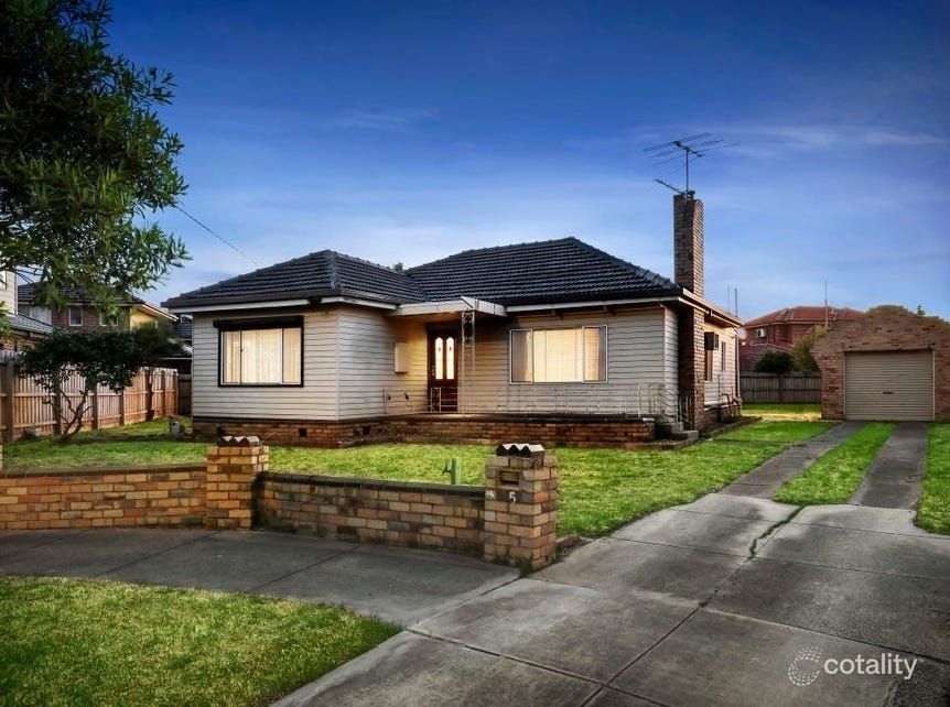 5 Vivian Ct, Oakleigh South, VIC 3167