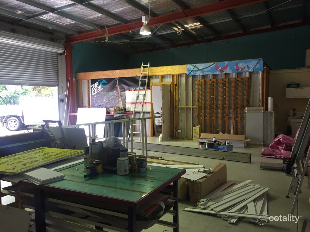 2/8 Daniel St, Caloundra West, QLD 4551