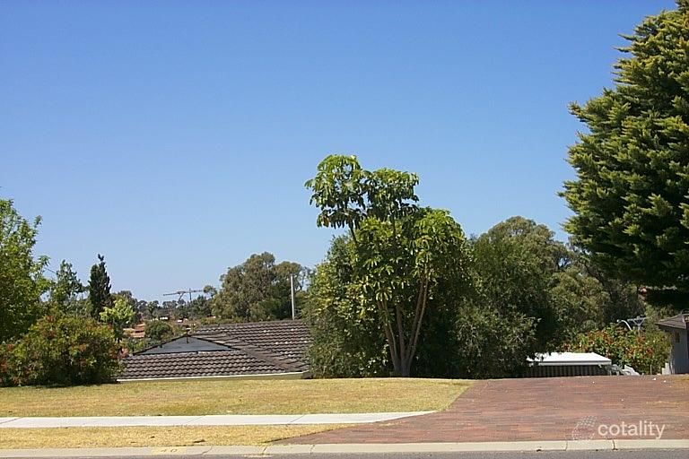 40 Cook Ave, Hillarys, WA 6025