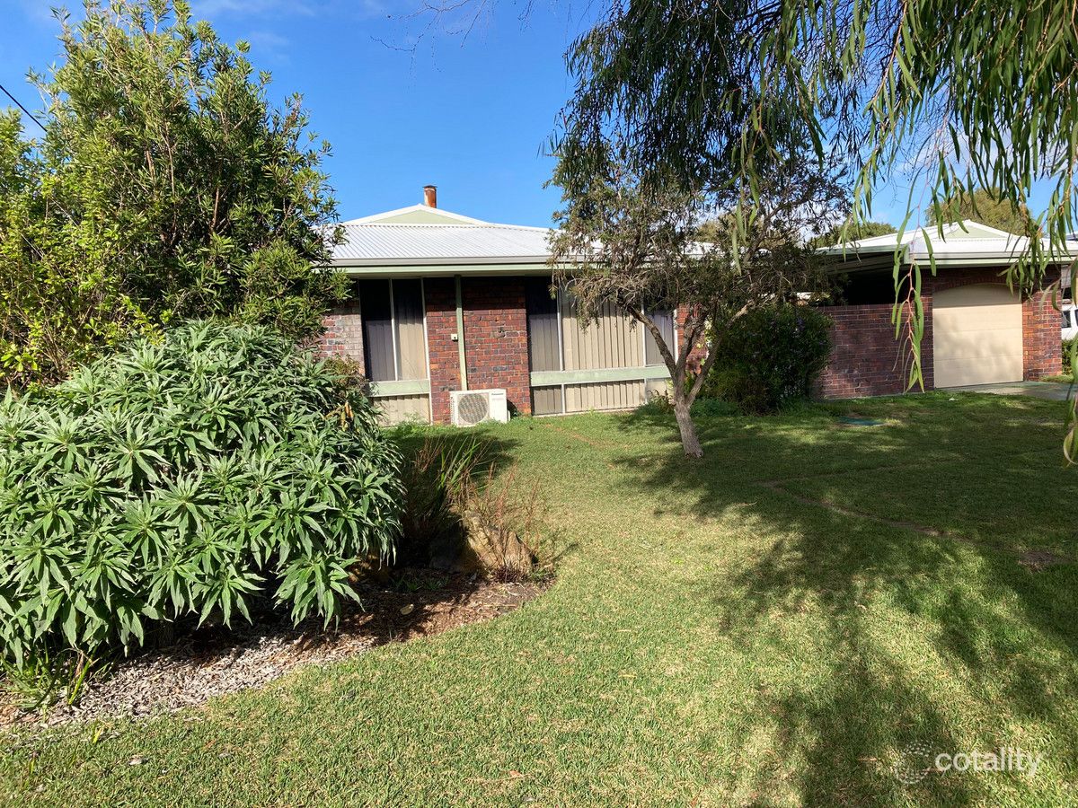 4 Knapton St, West Busselton, WA 6280