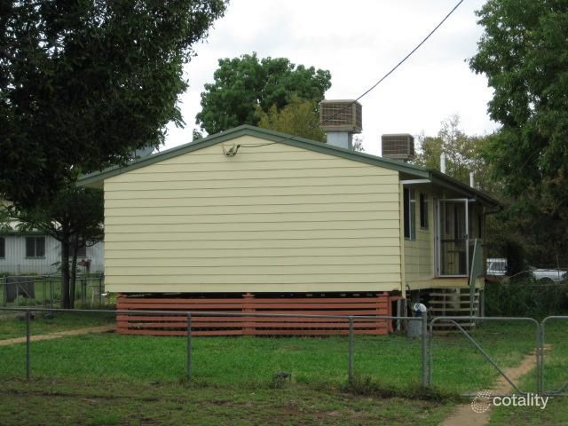 13 French Ct, Clermont, QLD 4721