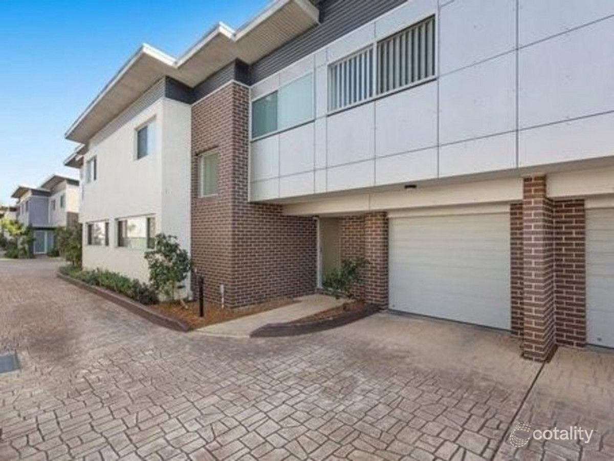 3/8 Akora Rd, Wyoming, NSW 2250