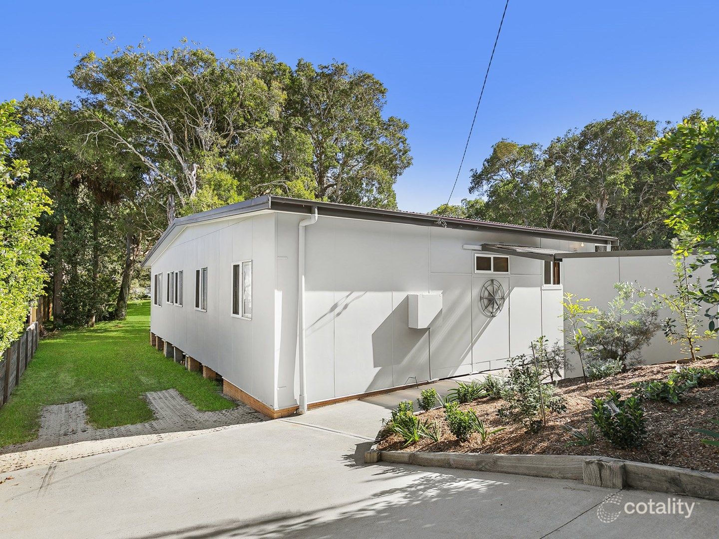 22 Mimosa Rd, Budgewoi, NSW 2262