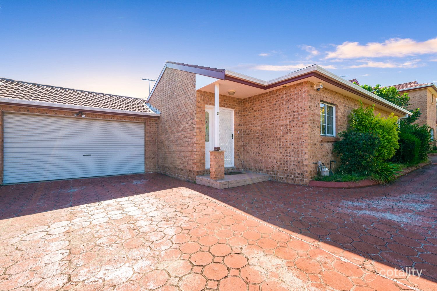 2/26 Old Kent Rd, Greenacre, NSW 2190