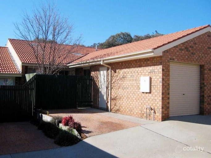 9/3 Peron Pl, Banks, ACT 2906