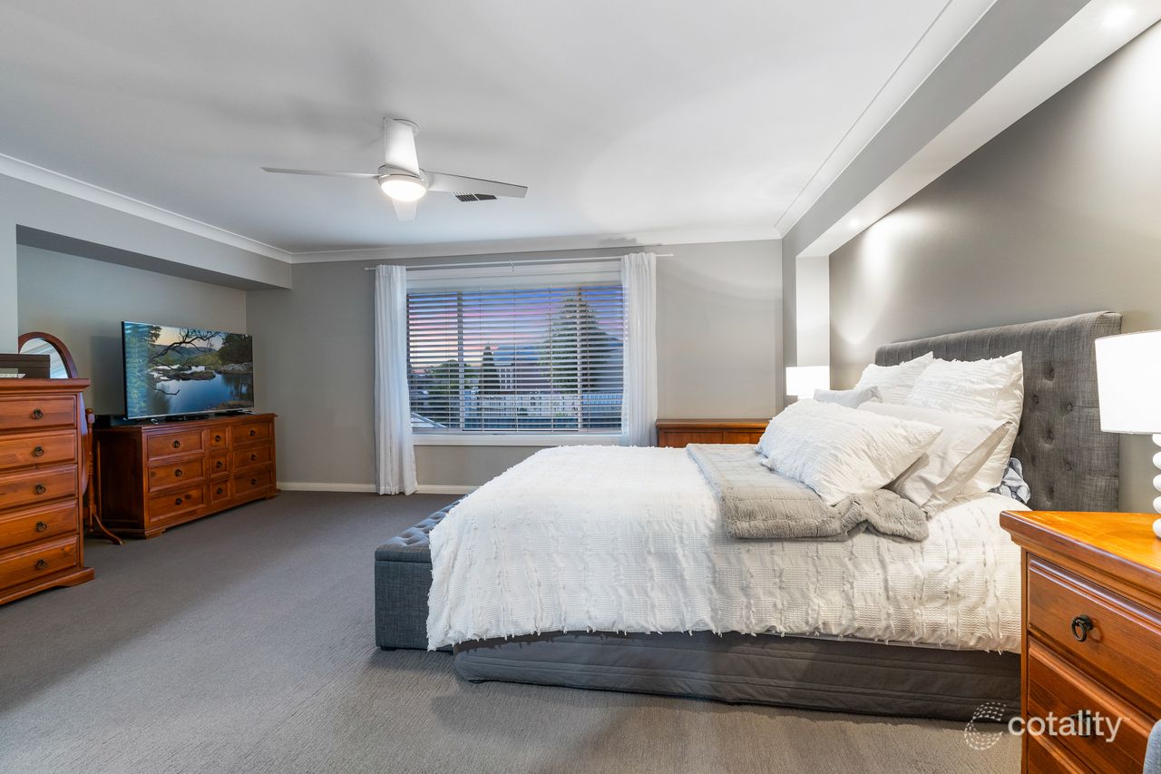 7 Mclucas Cct, Elderslie, NSW 2570