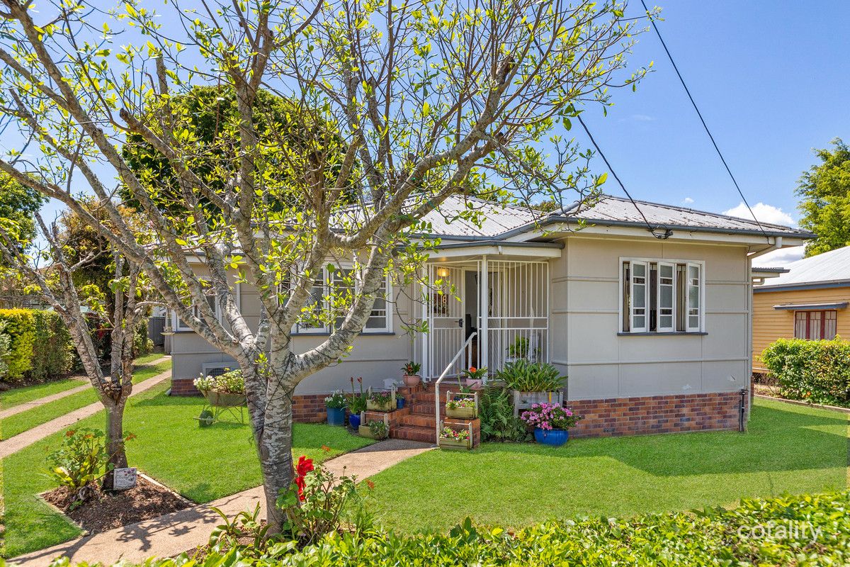6 Foote St, Newtown, QLD 4305