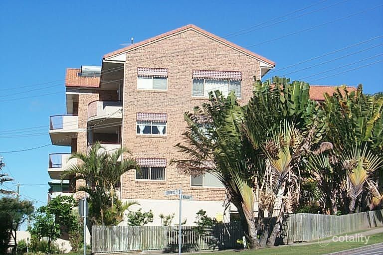 1/6 Moreton Pde, Kings Beach, QLD 4551