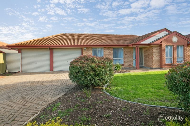 4 Hughes St, Andrews Farm, SA 5114