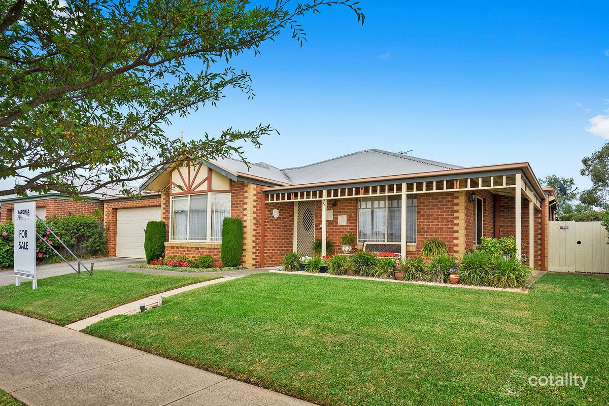 96 Homestead Dr, St Albans Park, VIC 3219