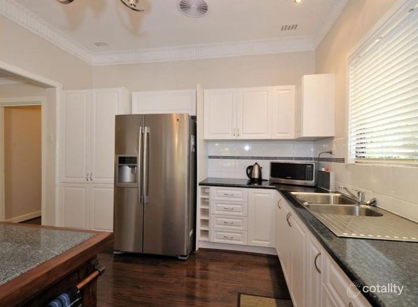 60 Congdon Ave, Pinjarra, WA 6208