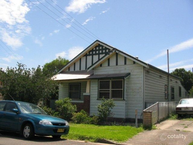10 Thomas St, Mayfield, NSW 2304