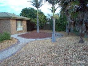 17 Madrid Ct, Craigmore, SA 5114