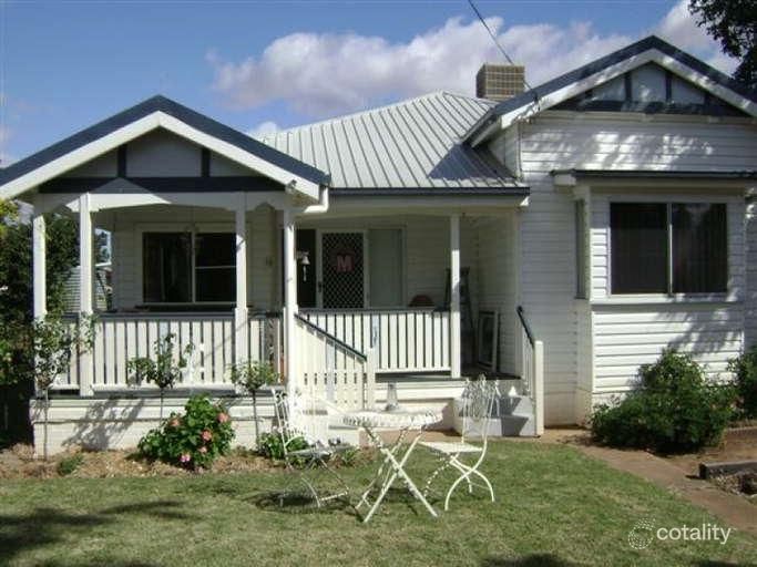 74 Grey St, St George, QLD 4487