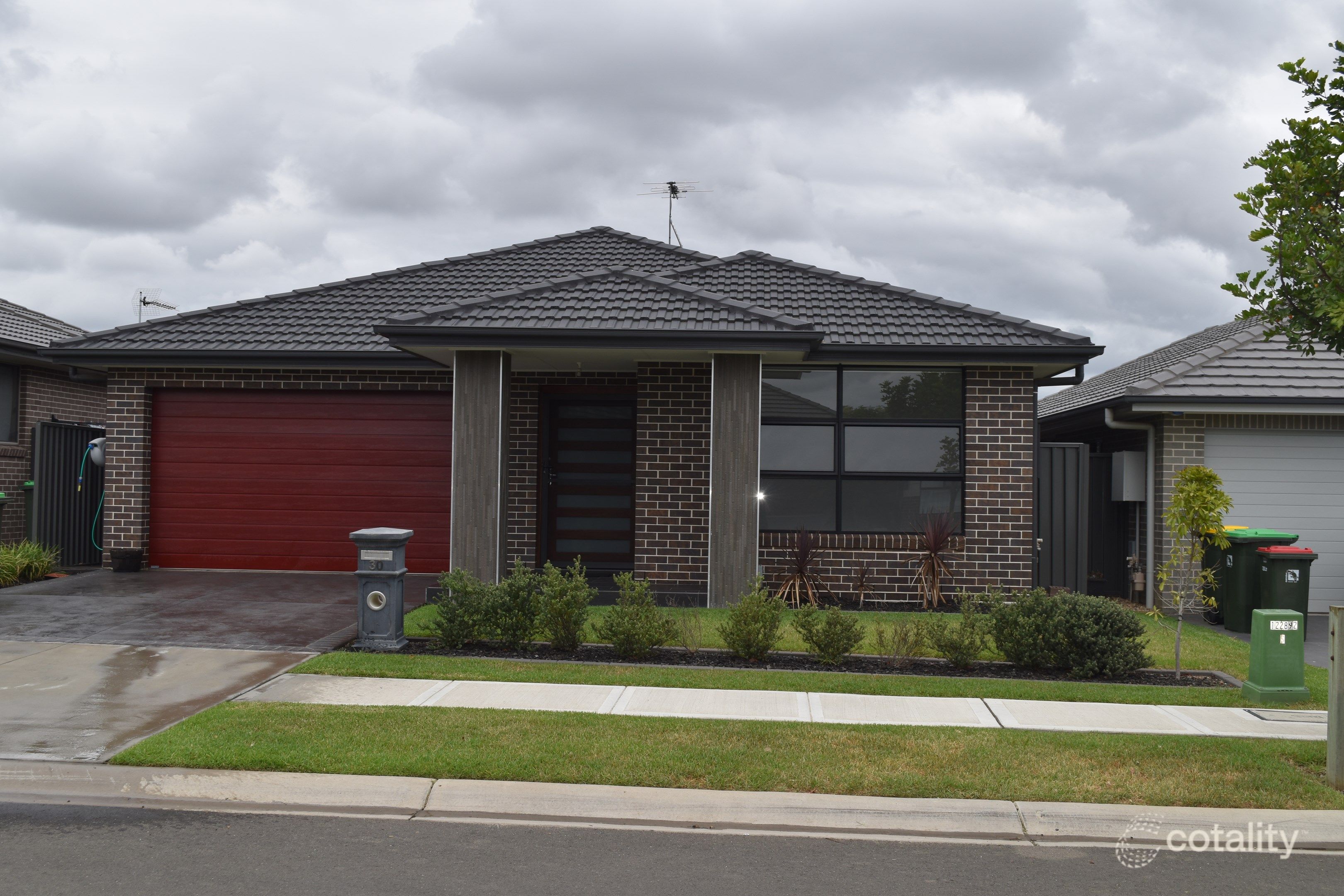 30 Garton Rd, Spring Farm, NSW 2570