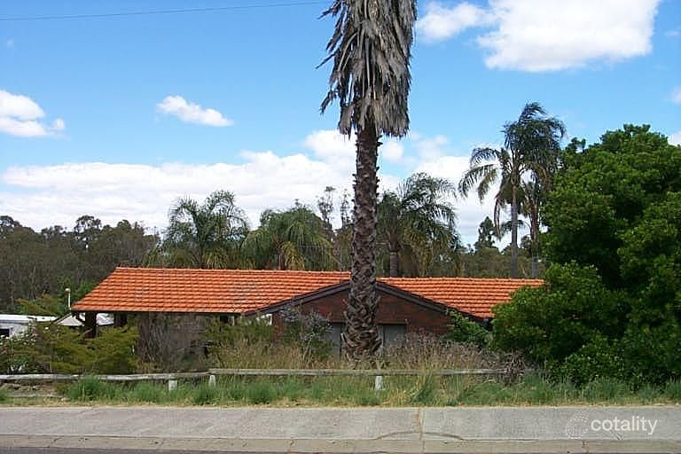 153 Clifton St, Kelmscott, WA 6111