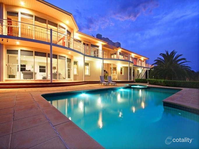 3 Sandara Ct, Mount Eliza, VIC 3930