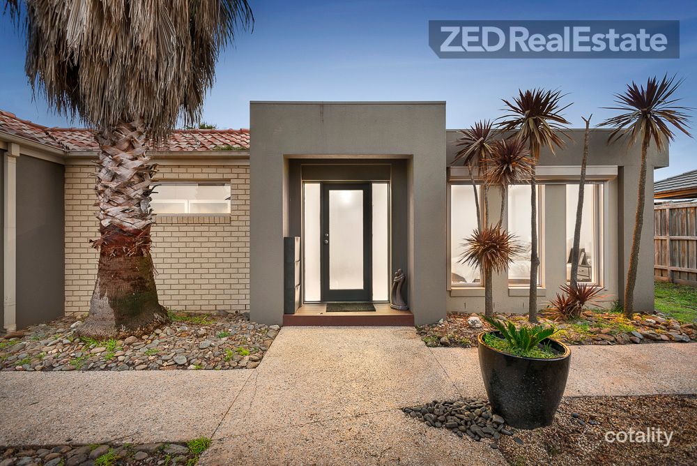 19 Moreton Bay Bvd, Lyndhurst, VIC 3975