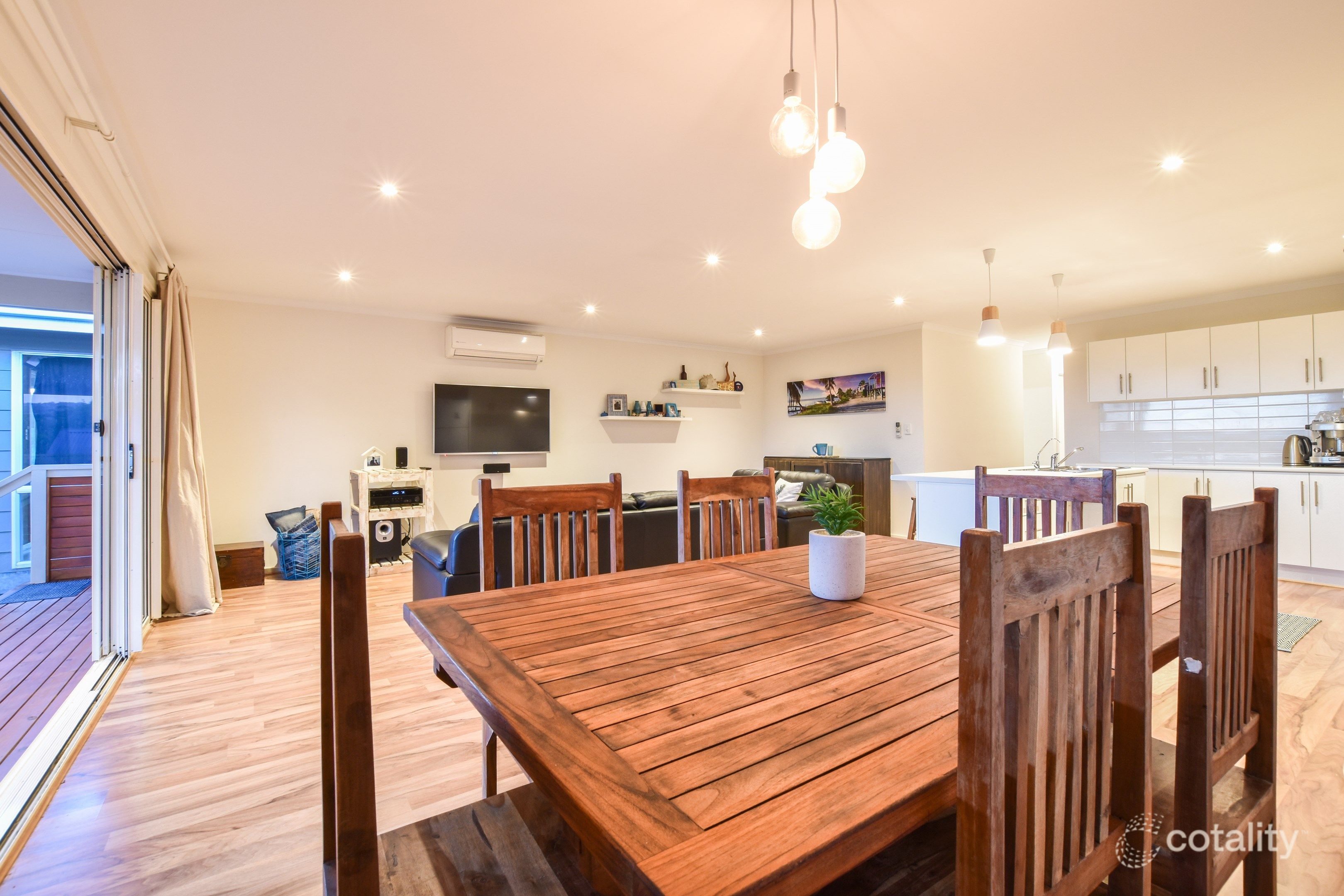 95a Kenihans Rd, Happy Valley, SA 5159