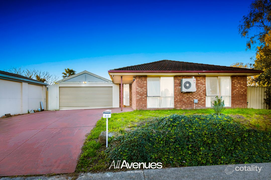 40 Heywood Cres, Cranbourne North, VIC 3977