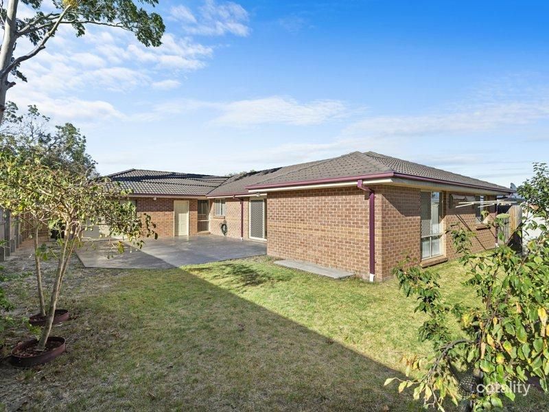 33 Chardonnay Dr, Skye, VIC 3977