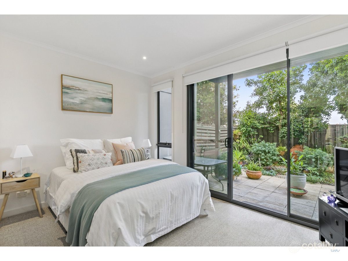 39 Coast Dr, Torquay, VIC 3228