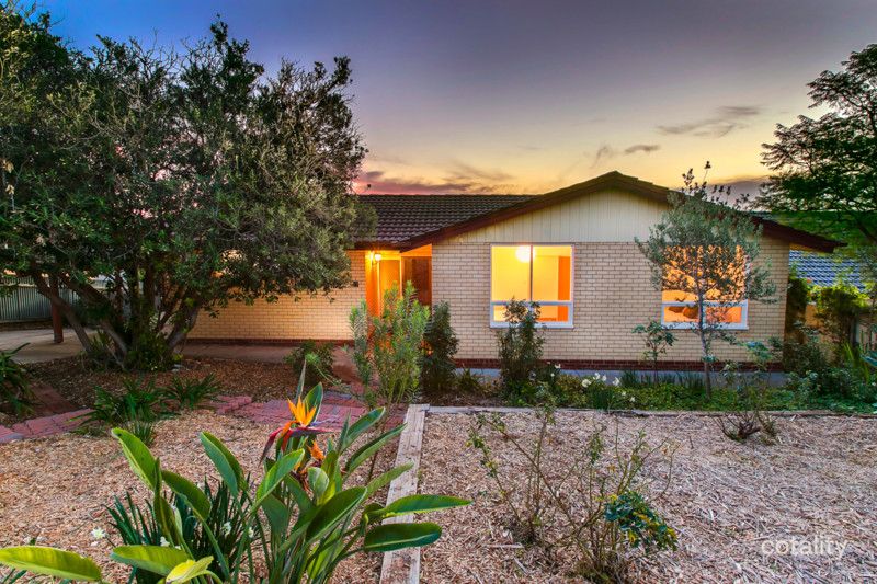 17 Davey Cres, Seaview Downs, SA 5049
