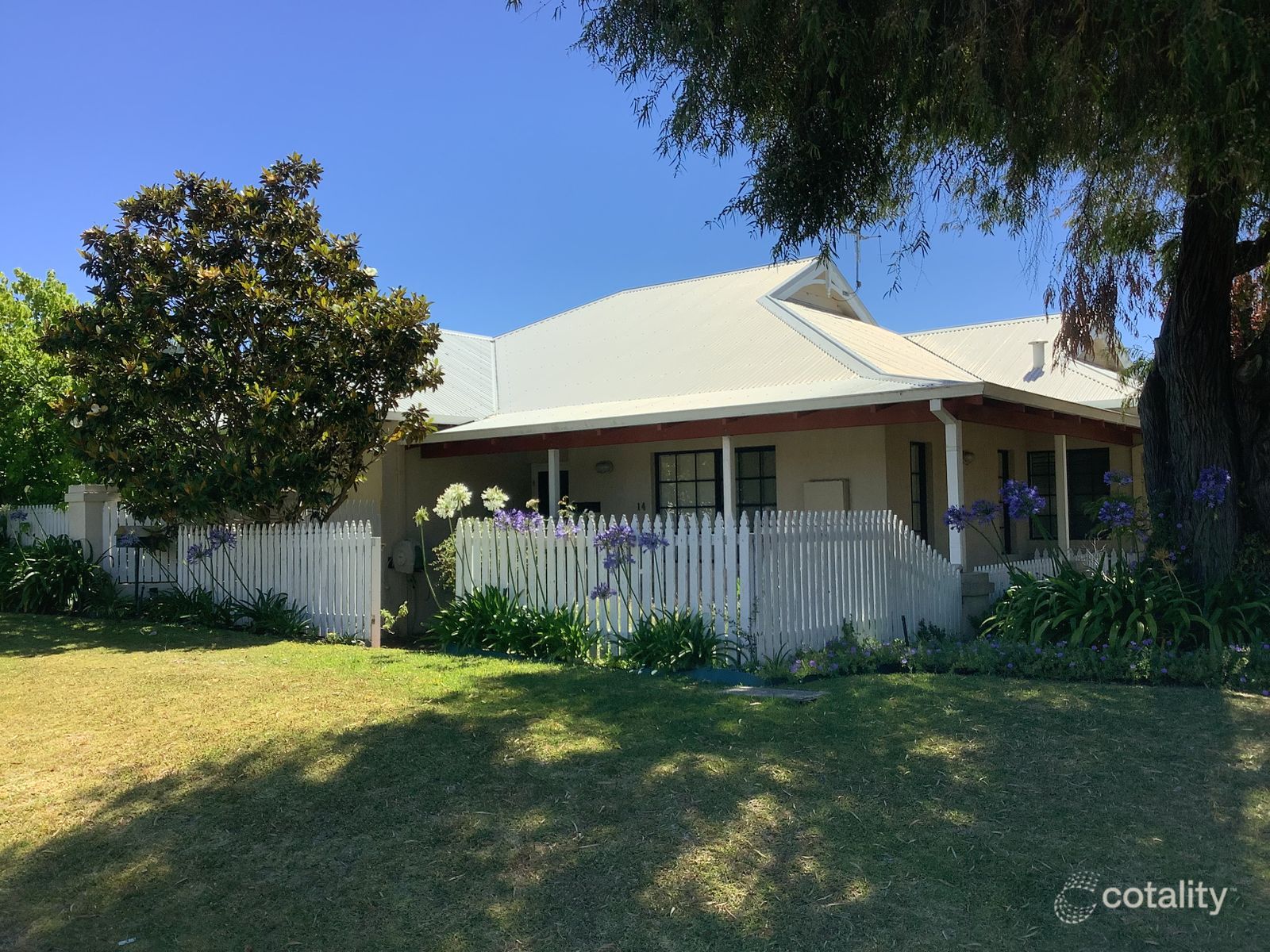 14 Golf Links Rd, Middleton Beach, WA 6330