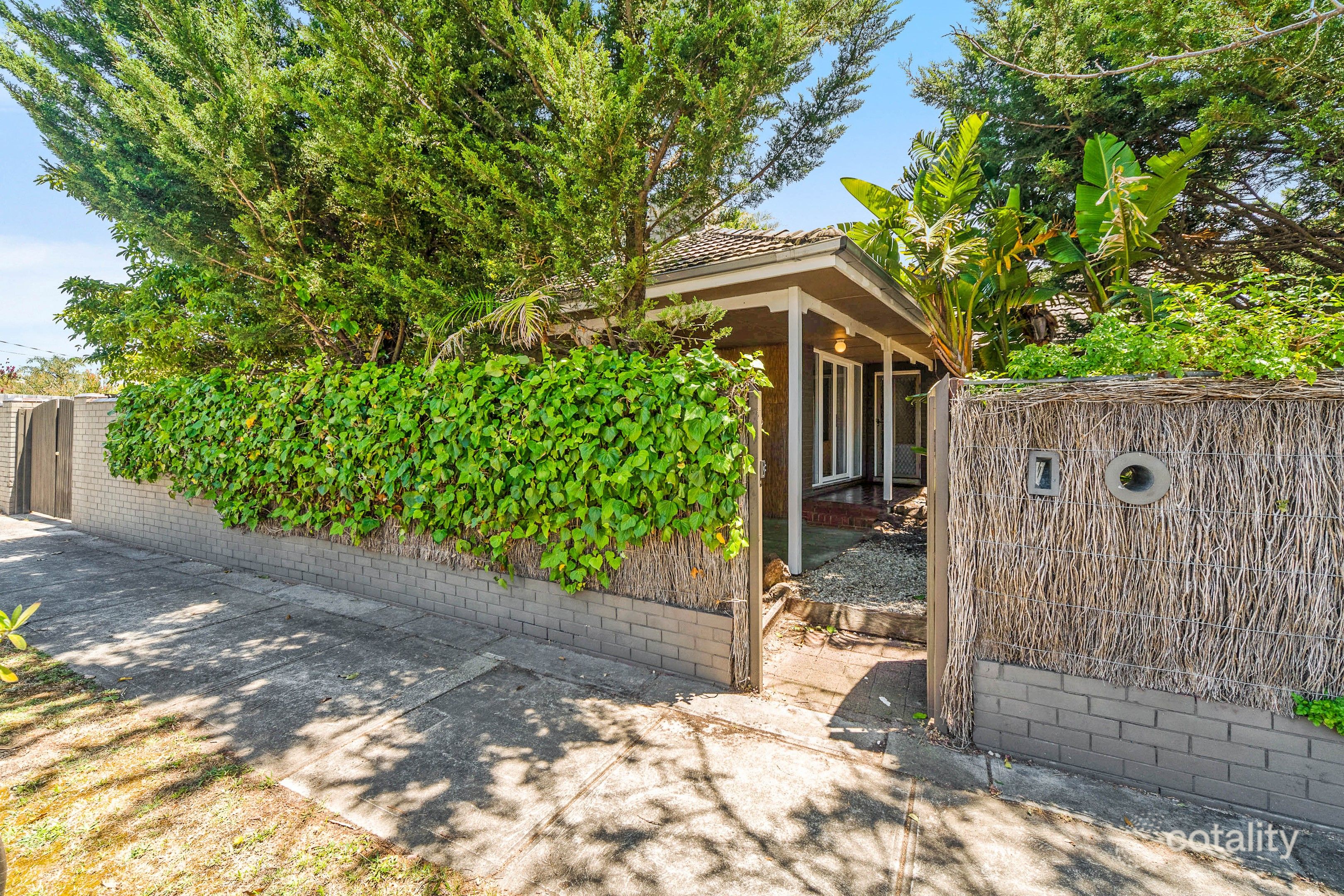 11 Whitby Way, Seaford, VIC 3198