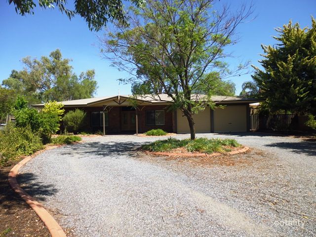 3 St Andrews Pl, Desert Springs, NT 0870
