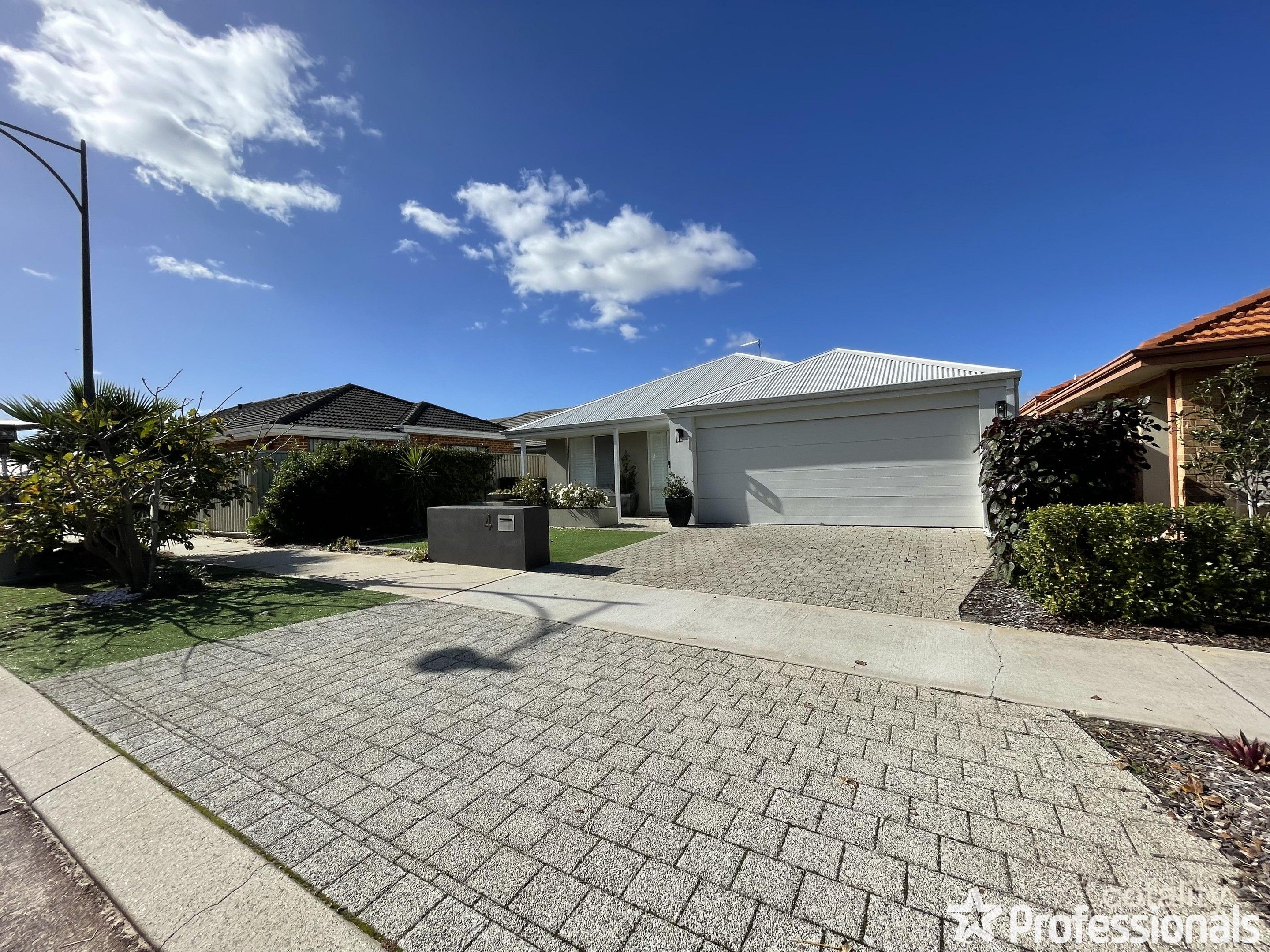 4 Fernhill Prom, Harrisdale, WA 6112