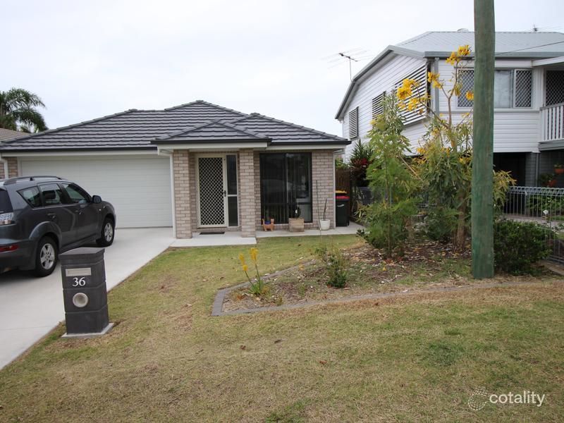 36 Ellen St, Woody Point, QLD 4019