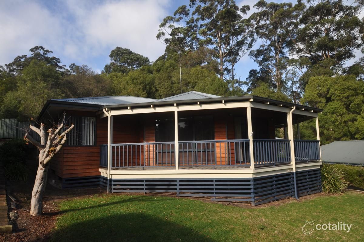 11 Wattlebird Gr, Pemberton, WA 6260