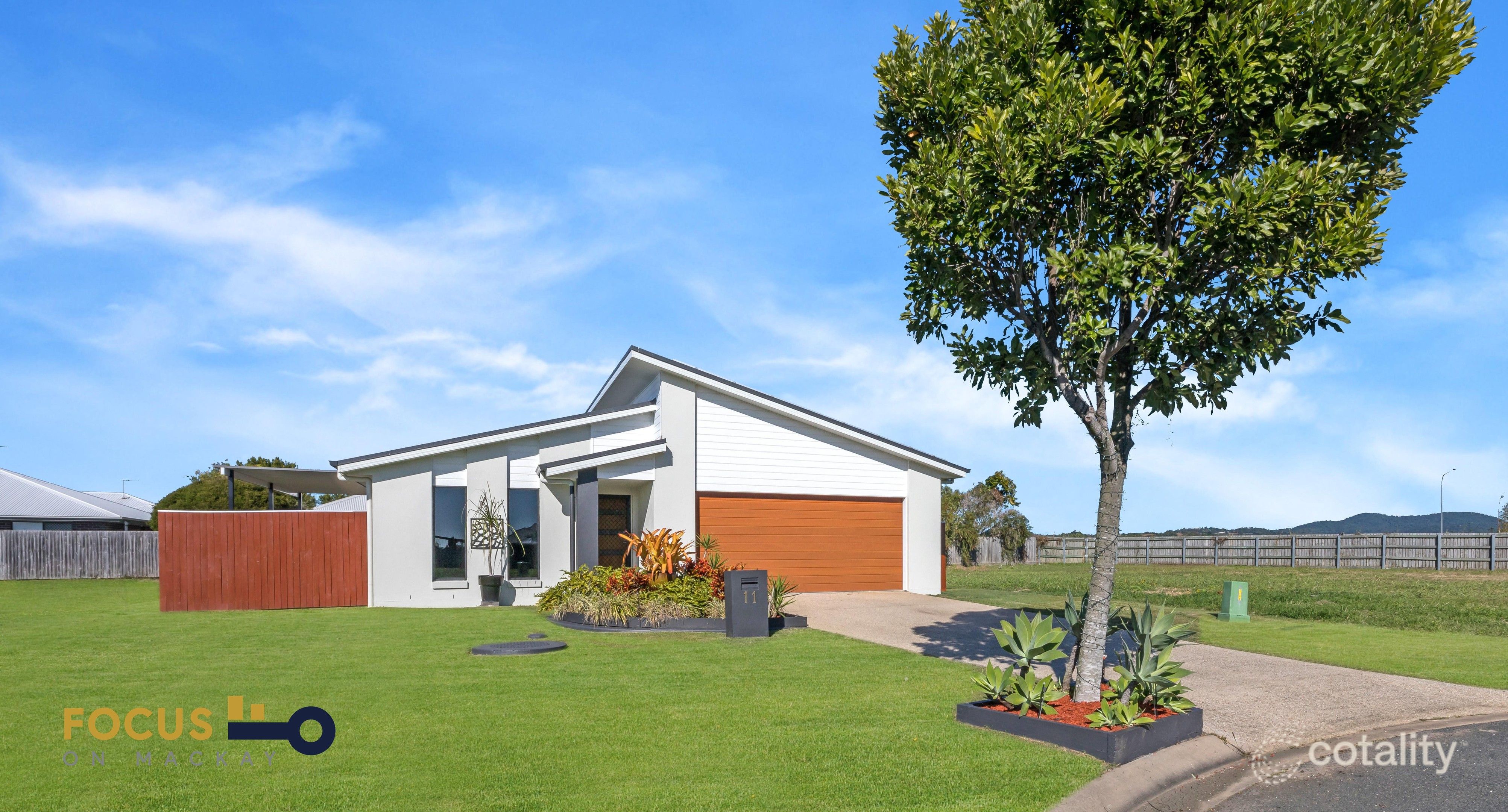 11 Barkeri Ct, Rural View, QLD 4740